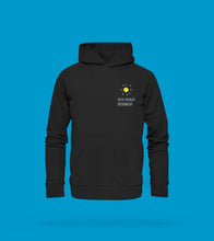 Laden Sie das Bild in den Galerie-Viewer, Hoodie Unisex in Schwarz Boltenhagen