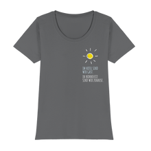 Laden Sie das Bild in den Galerie-Viewer, Frauen Shirt Im Hotel sind wir Gast In Nonnevitz sind wir Zuhause (Basic-T) Womens Premium Classic T-Shirt
