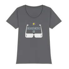 Laden Sie das Bild in den Galerie-Viewer, Frauen Shirt Urlaubsmodus an (Basic-T) Womens Premium Classic T-Shirt
