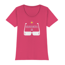 Laden Sie das Bild in den Galerie-Viewer, Frauen Shirt Urlaubsmodus an (Basic-T) Womens Premium Classic T-Shirt
