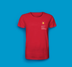 Herren T-Shirt in Rot. Im Hotel sind wir Gast. In Nonnevitz sind wir Zuhause.